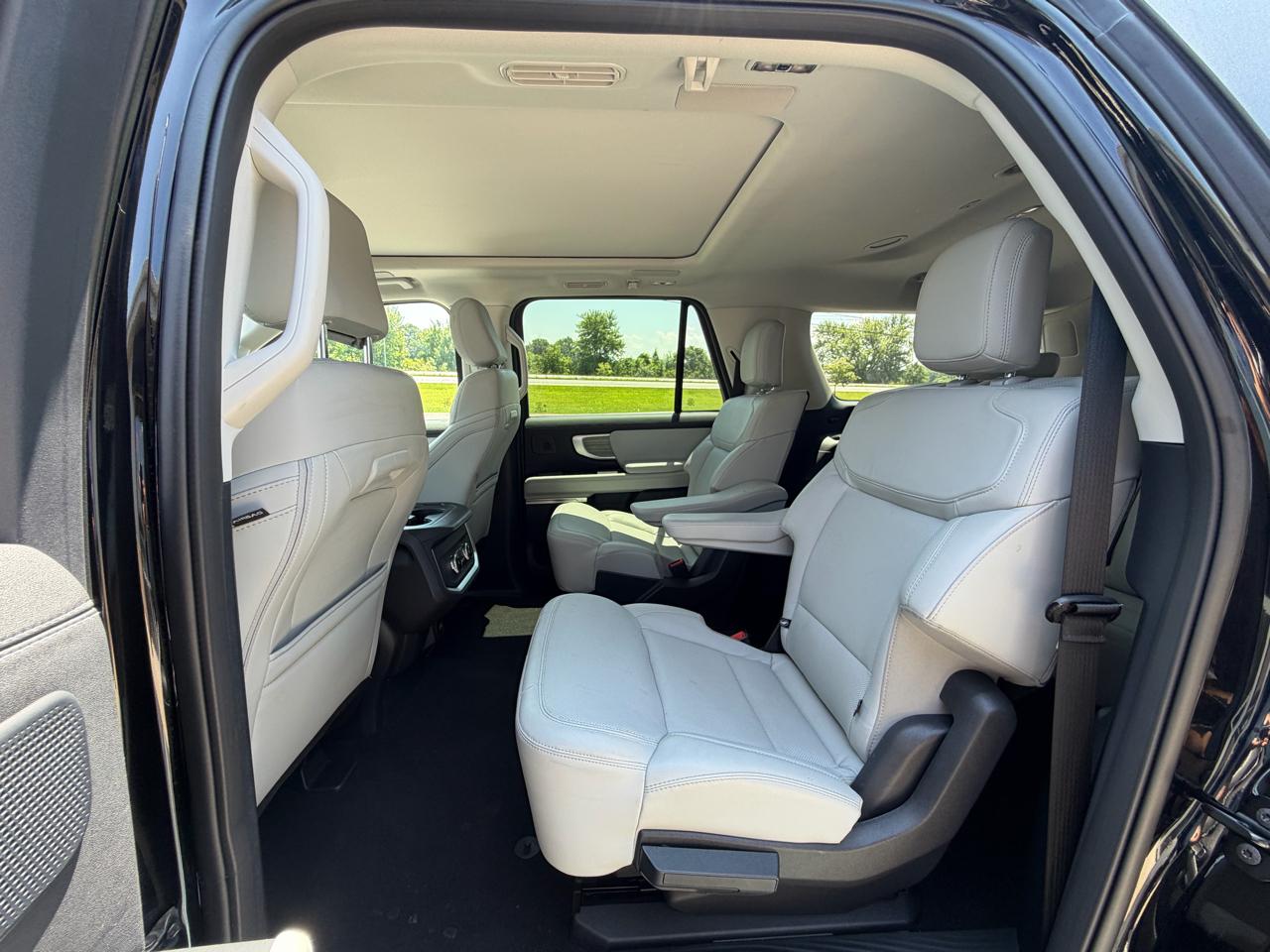 Ford Expedition Max Platinum 4x4 2025