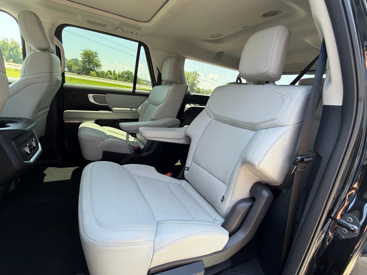 Ford Expedition Max Platinum 4x4 2025