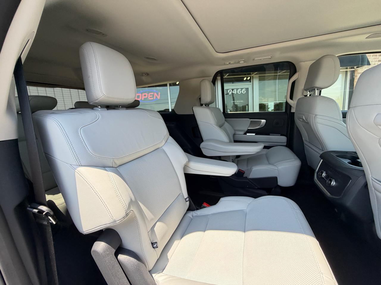 Ford Expedition Max Platinum 4x4 2025