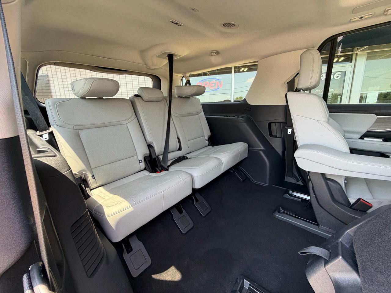 Ford Expedition Max Platinum 4x4 2025