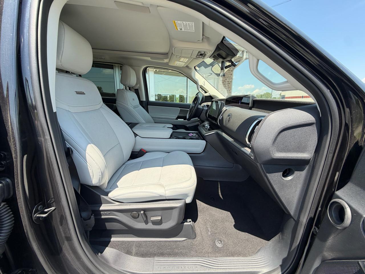 Ford Expedition Max Platinum 4x4 2025