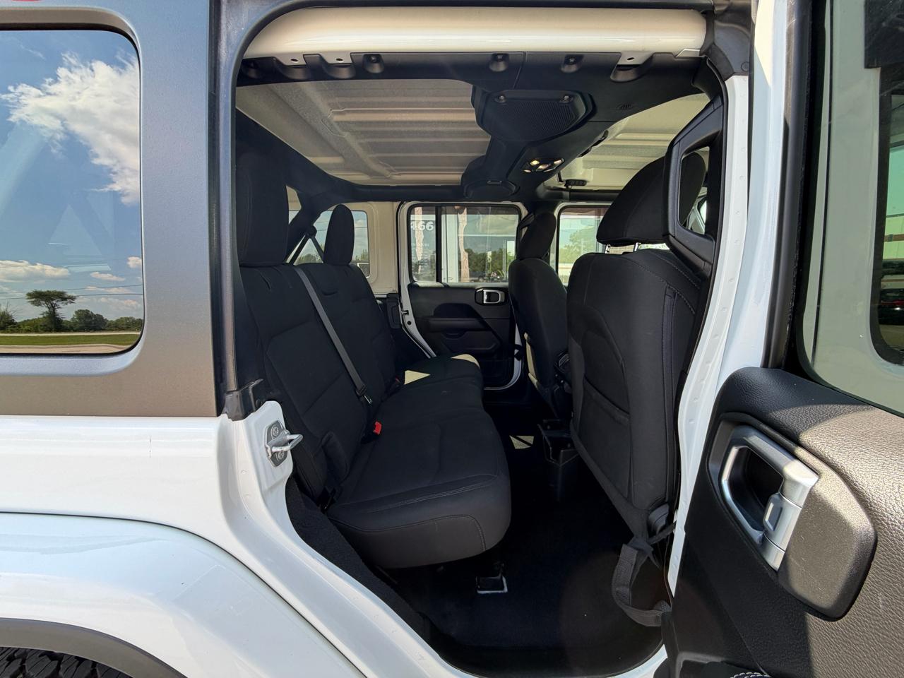 Jeep Wrangler Unlimited Sahara 4x4 2021