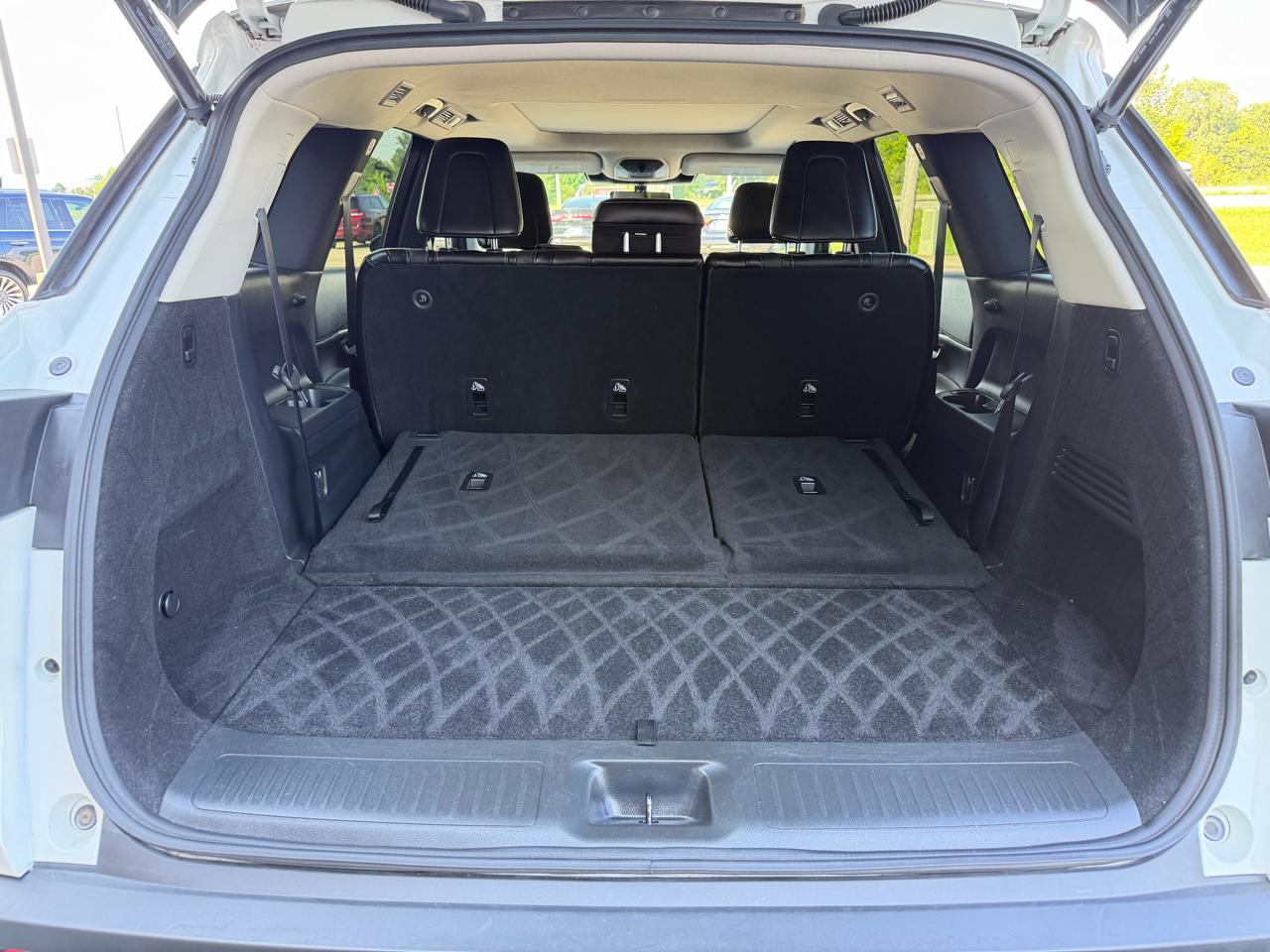 Infiniti QX60 LUXE AWD 2024