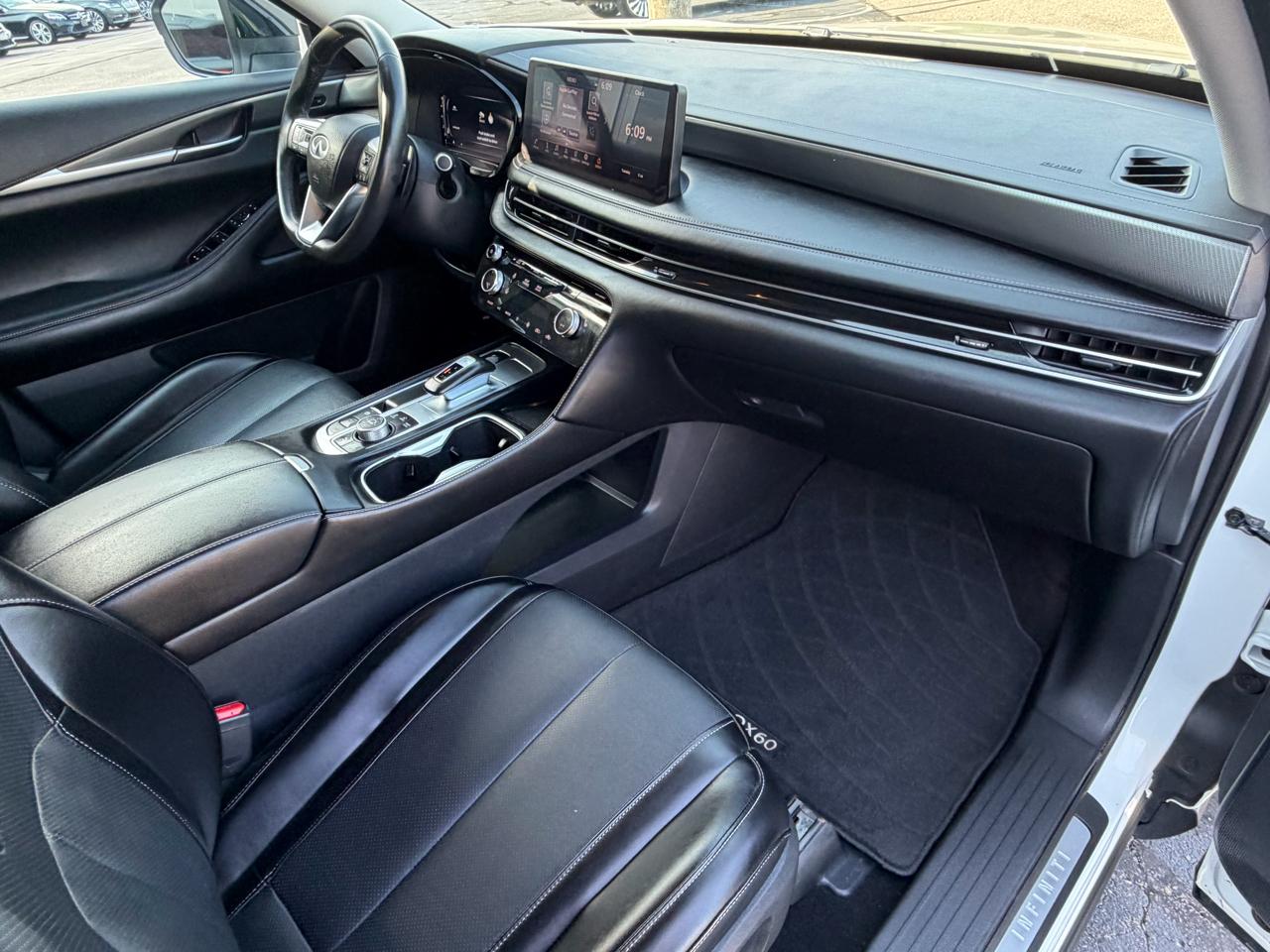 Infiniti QX60 LUXE AWD 2024