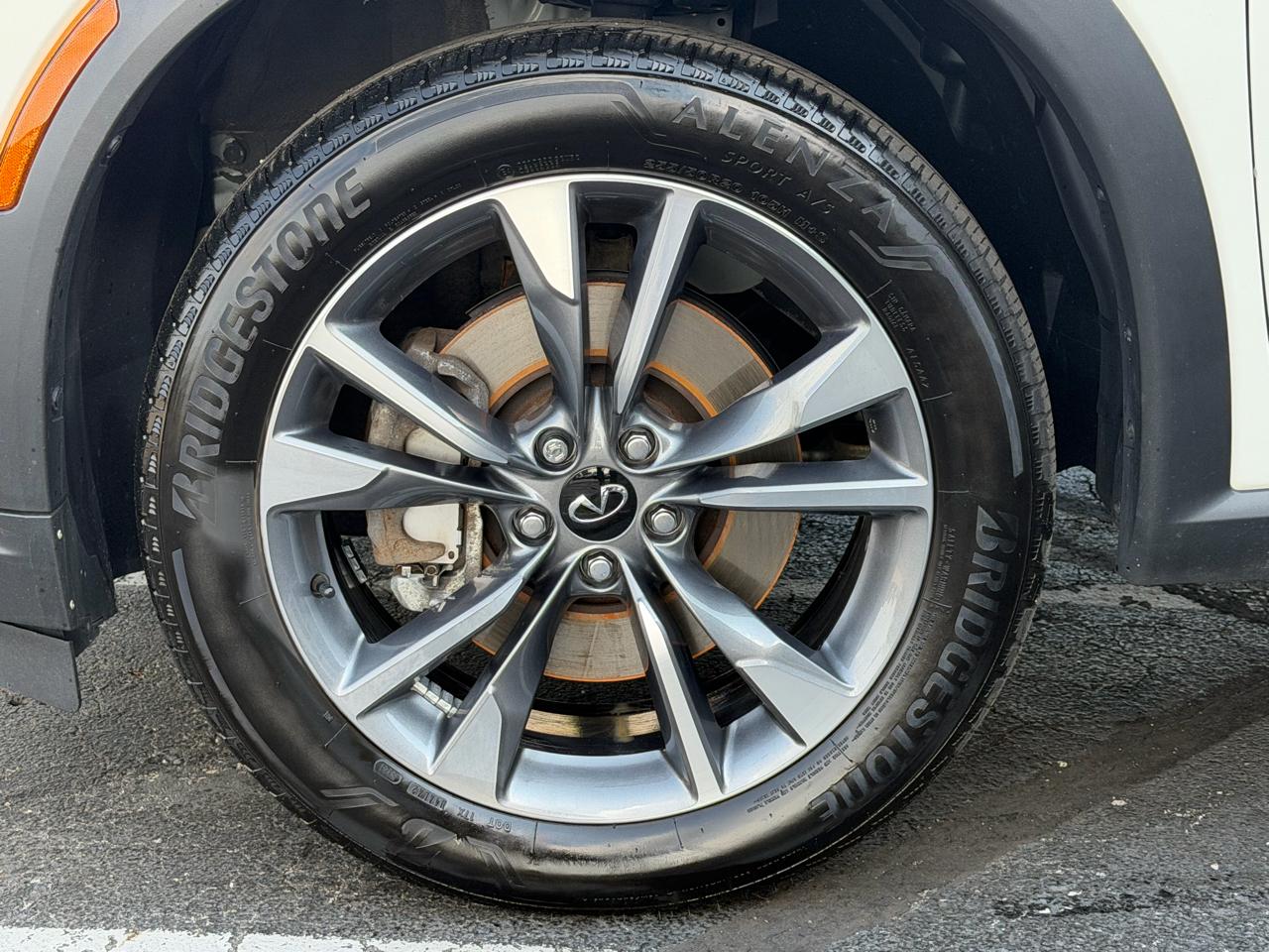 Infiniti QX60 LUXE AWD 2024