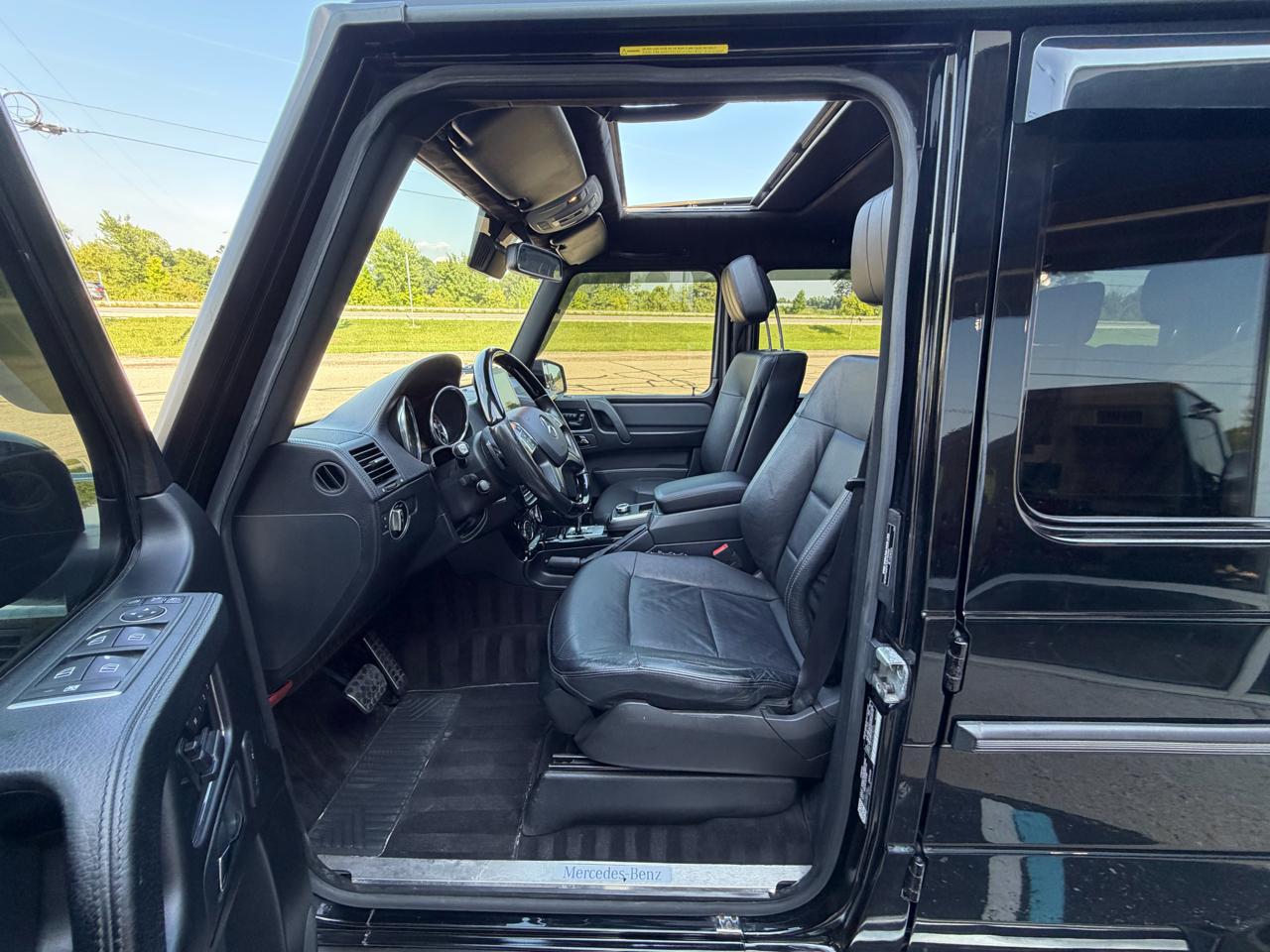 Mercedes-Benz G-Class 4MATIC 4dr G 550 2015