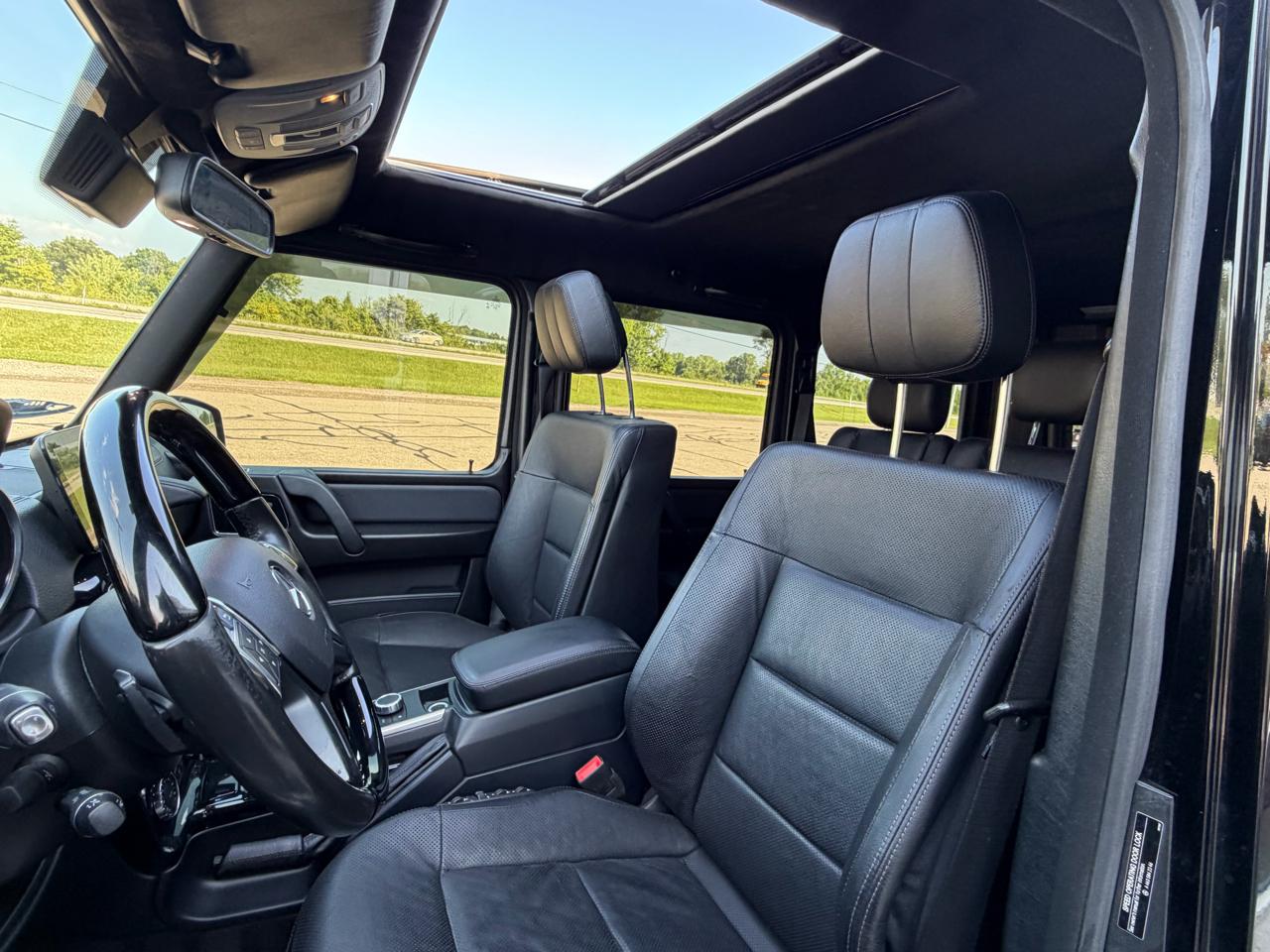 Mercedes-Benz G-Class 4MATIC 4dr G 550 2015