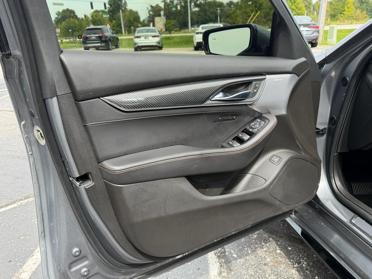 Cadillac CT5 4dr Sdn Sport 2022