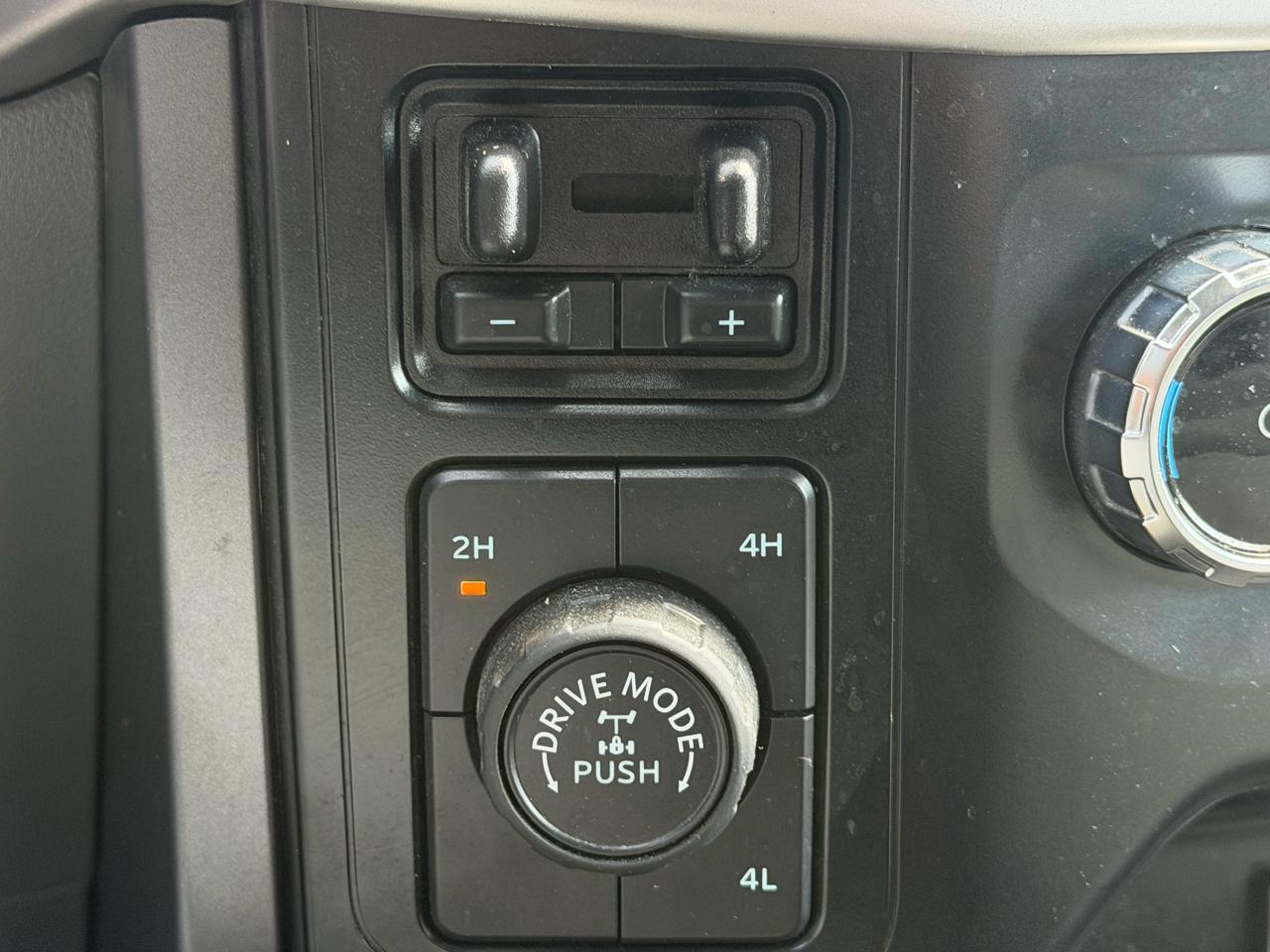 Ford F-150 XLT 4WD SuperCrew 5.5' Box 2023