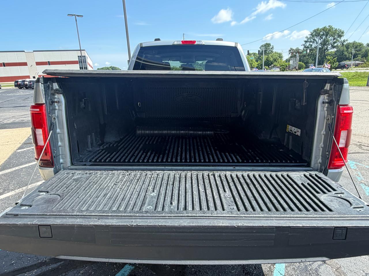 Ford F-150 XLT 4WD SuperCrew 5.5' Box 2023