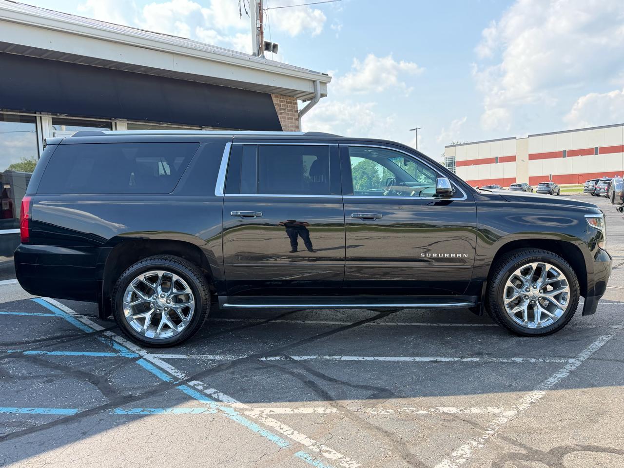 Chevrolet Suburban 4WD 4dr 1500 Premier 2018