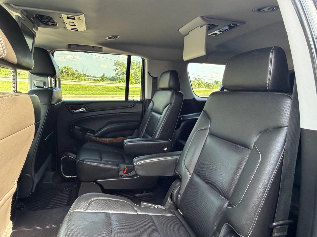 Chevrolet Suburban 4WD 4dr 1500 Premier 2018
