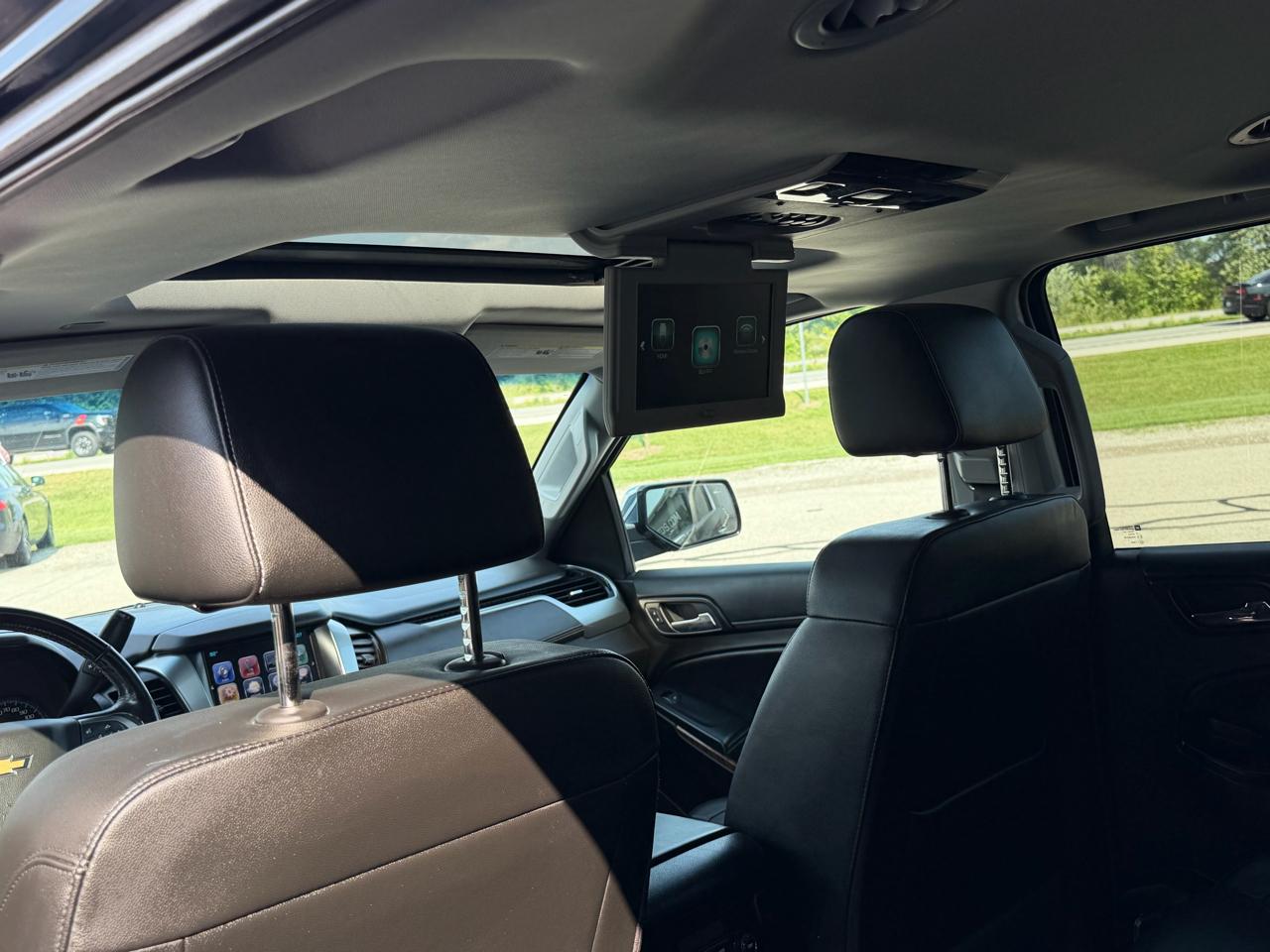 Chevrolet Suburban 4WD 4dr 1500 Premier 2018