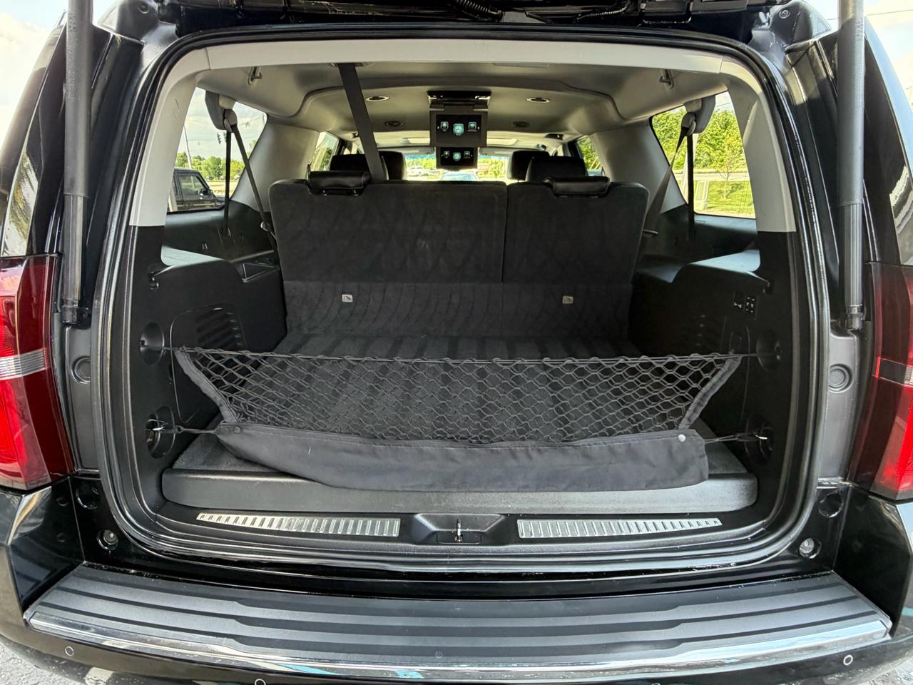 Chevrolet Suburban 4WD 4dr 1500 Premier 2018