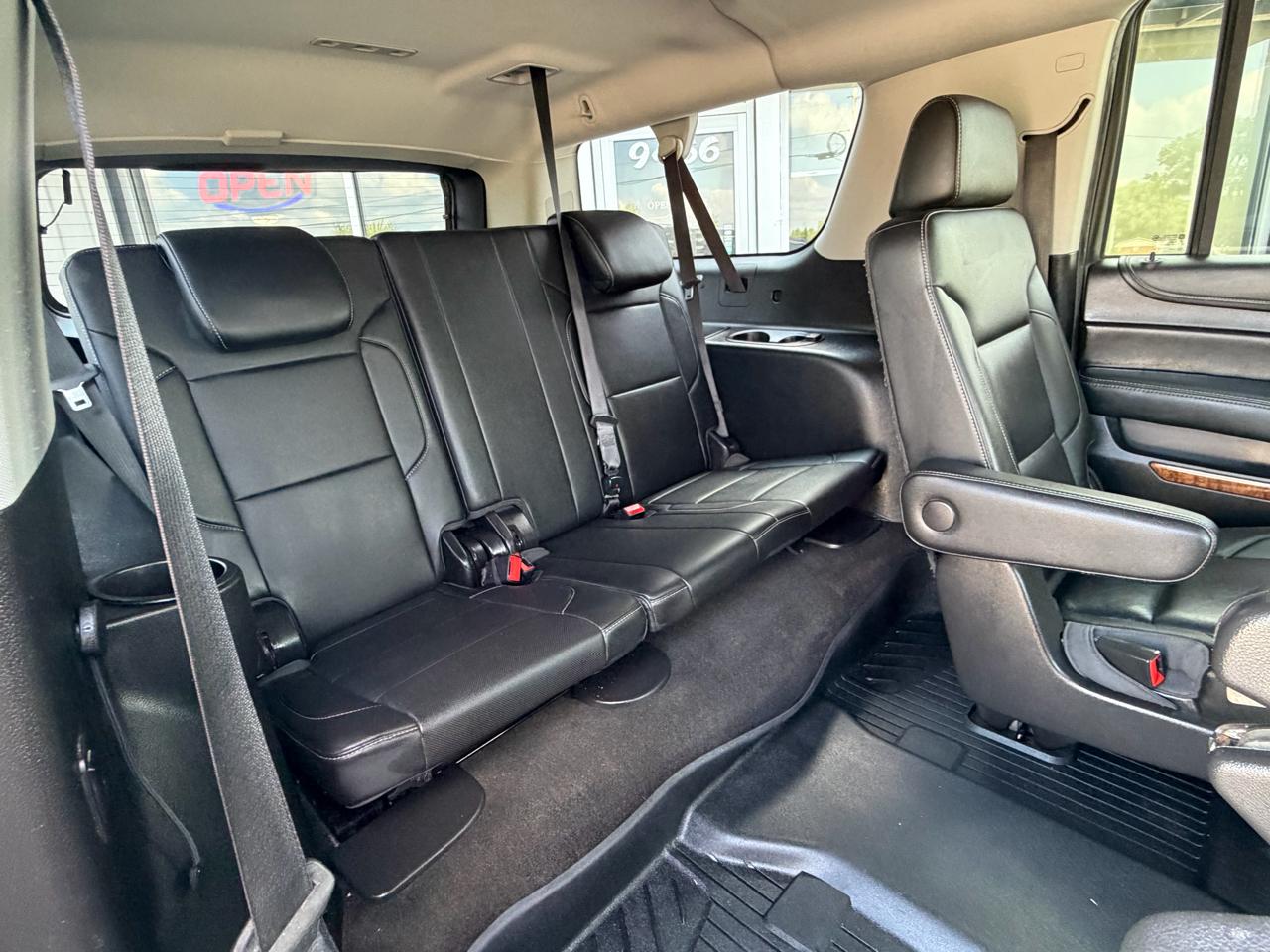 Chevrolet Suburban 4WD 4dr 1500 Premier 2018