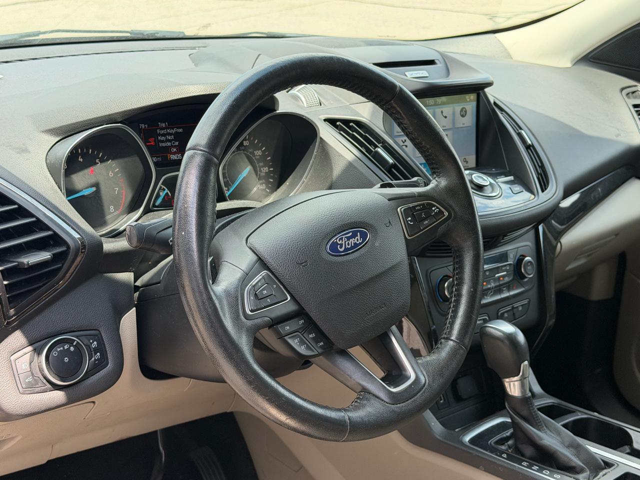 Ford Escape Titanium 4WD 2017