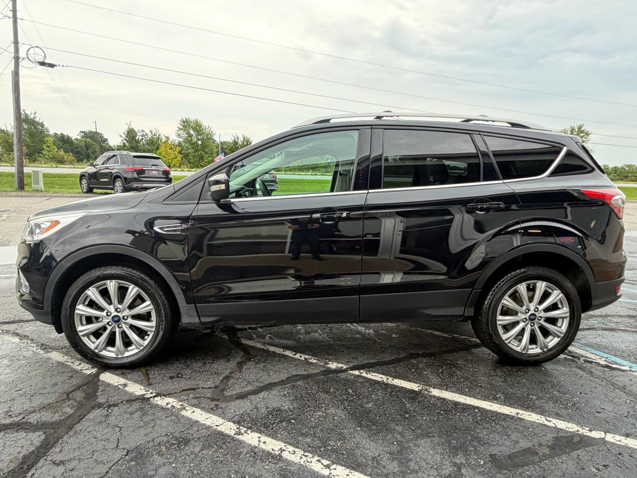 Ford Escape Titanium 4WD 2017