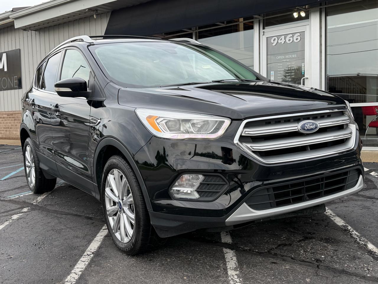 Ford Escape Titanium 4WD 2017
