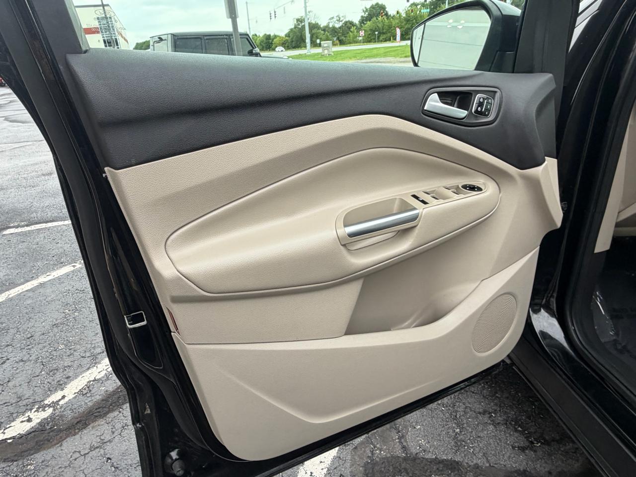 Ford Escape Titanium 4WD 2017