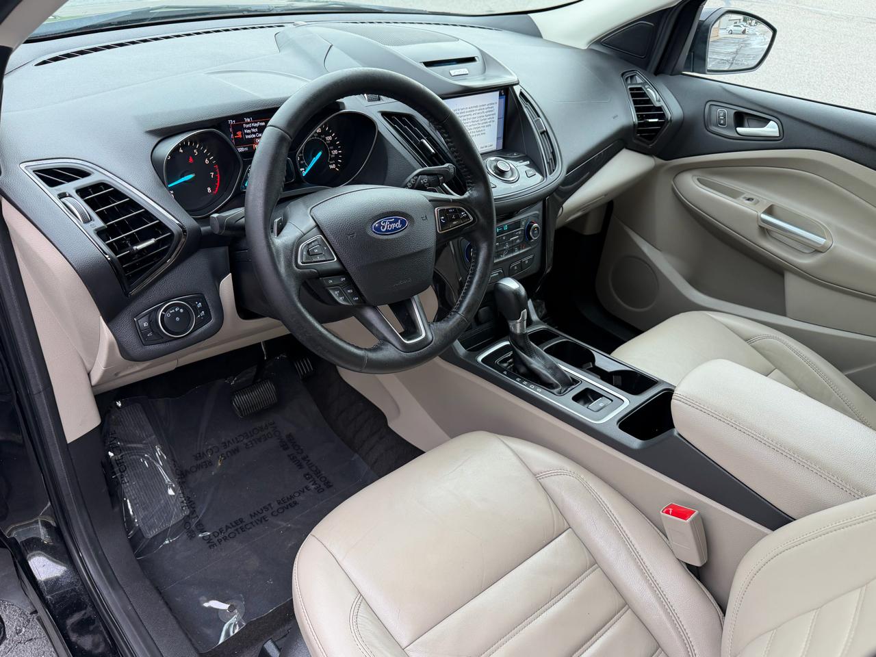 Ford Escape Titanium 4WD 2017