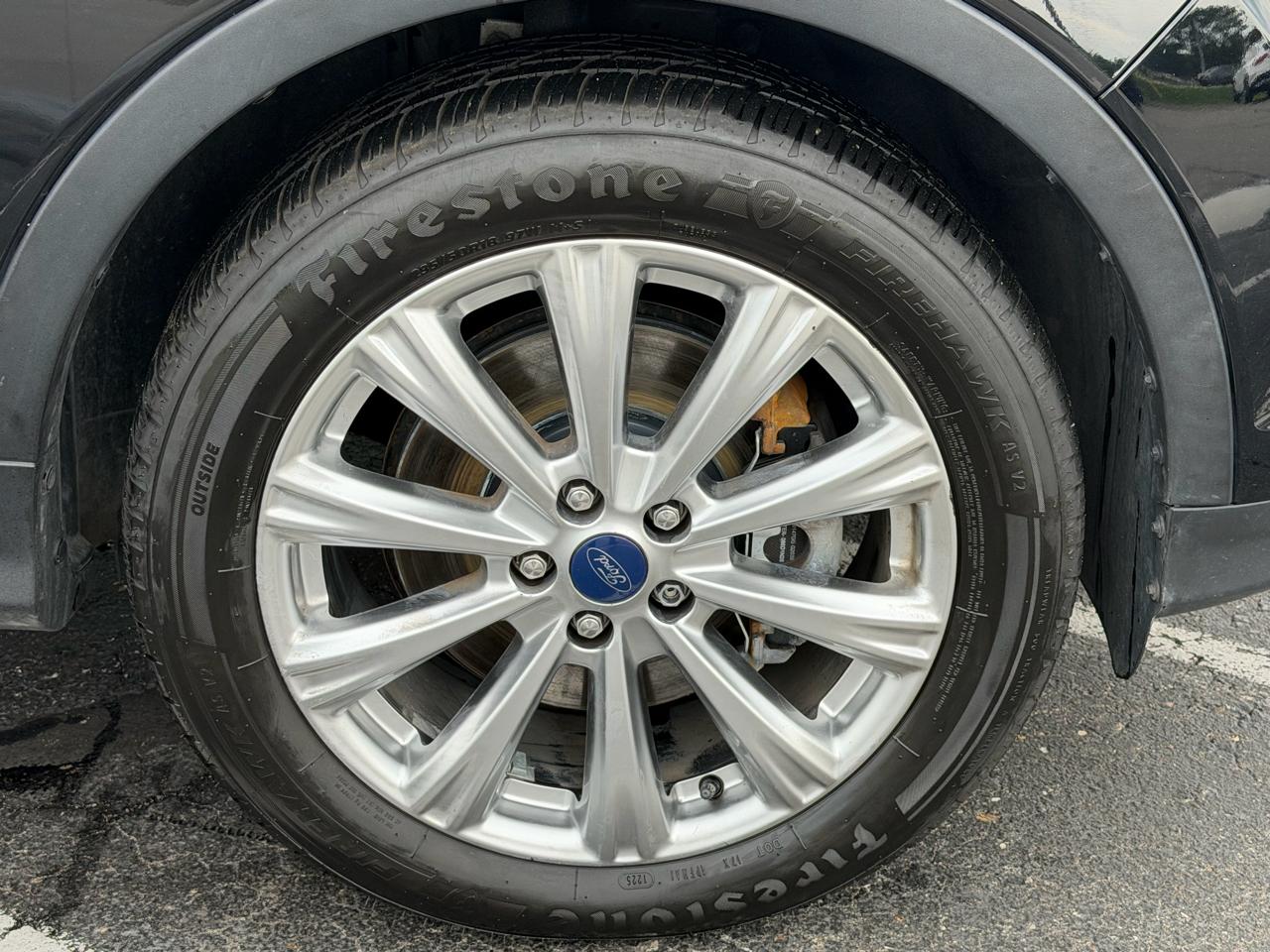 Ford Escape Titanium 4WD 2017