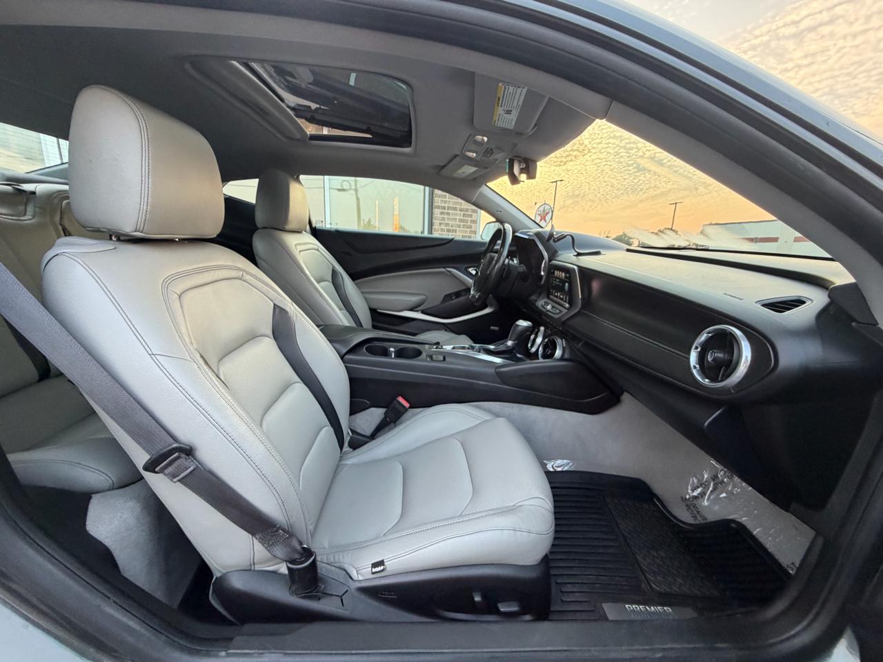 Chevrolet Camaro 2dr Cpe 1LT 2016