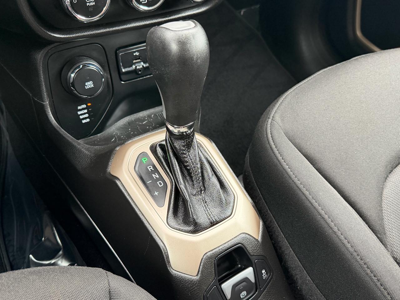 Jeep Renegade 4WD 4dr Latitude 2016