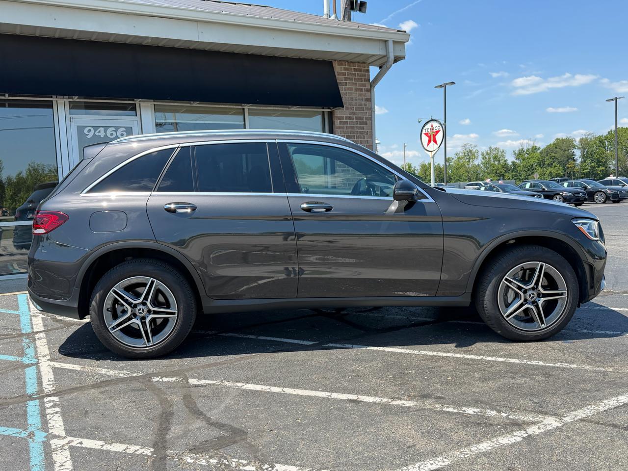 Mercedes-Benz GLC GLC 300 4MATIC SUV 2022