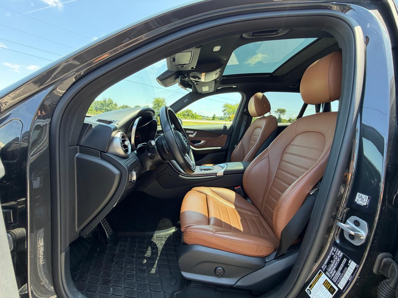 Mercedes-Benz GLC GLC 300 4MATIC SUV 2022