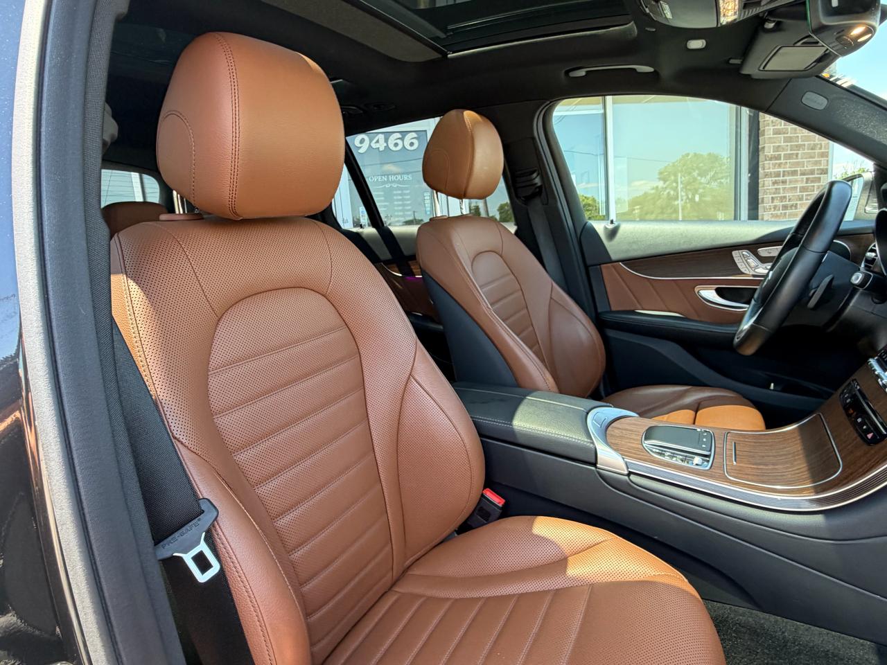 Mercedes-Benz GLC GLC 300 4MATIC SUV 2022
