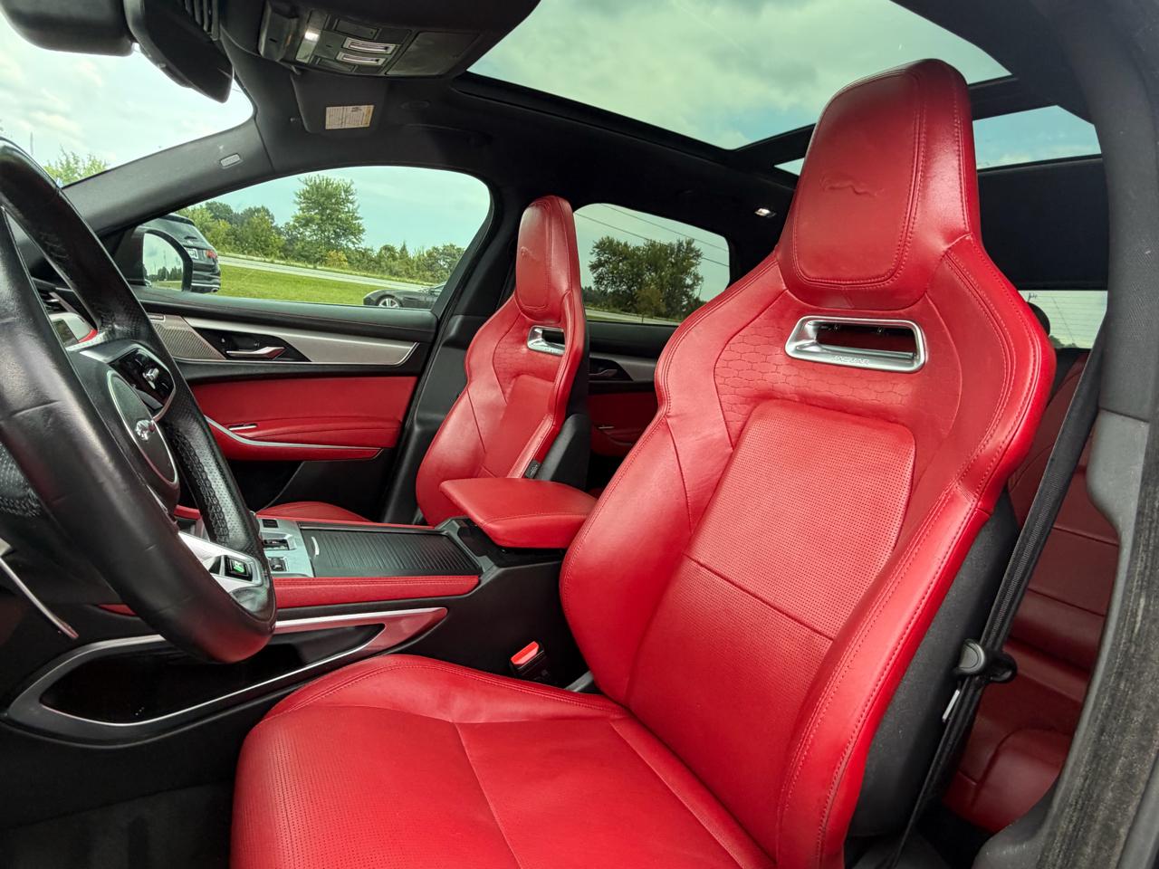 Jaguar F-Pace P400 AWD R-Dynamic S 2021