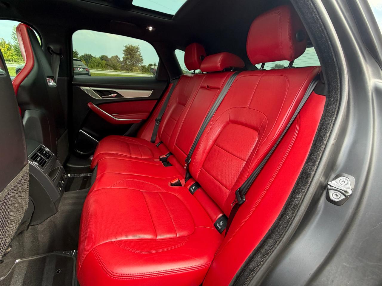 Jaguar F-Pace P400 AWD R-Dynamic S 2021