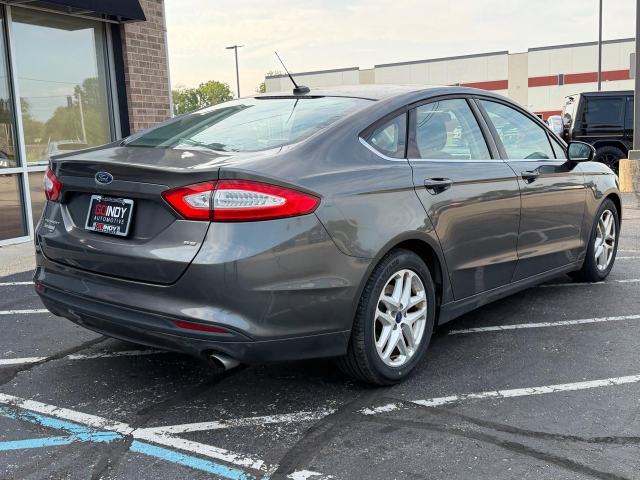 Ford Fusion 4dr Sdn SE FWD 2016