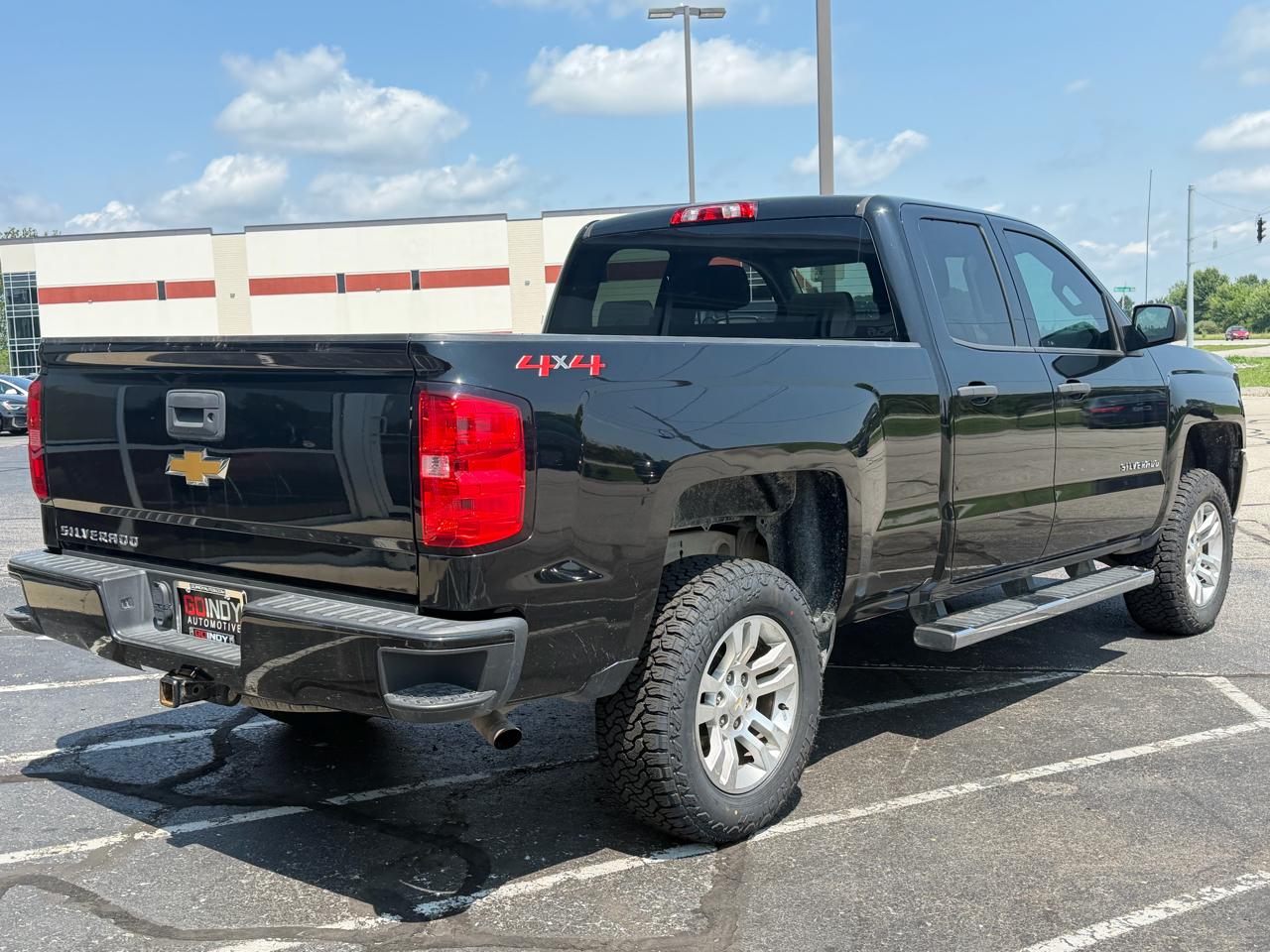 Chevrolet Silverado 1500 4WD Double Cab 143.5" Custom 2018