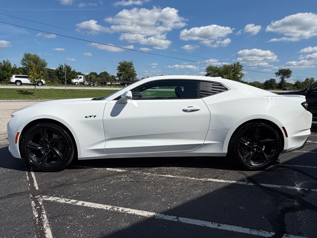 Chevrolet Camaro 2dr Cpe LT1 2021