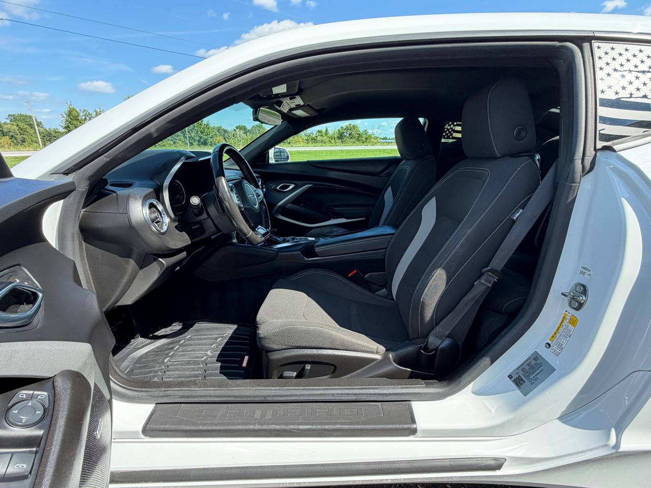 Chevrolet Camaro 2dr Cpe LT1 2021