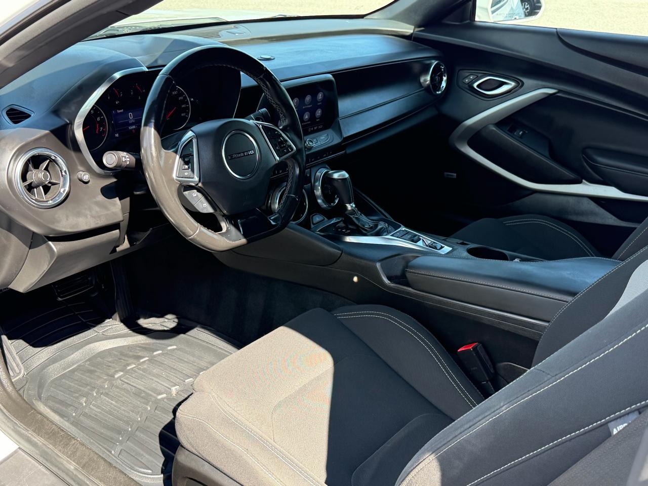 Chevrolet Camaro 2dr Cpe LT1 2021
