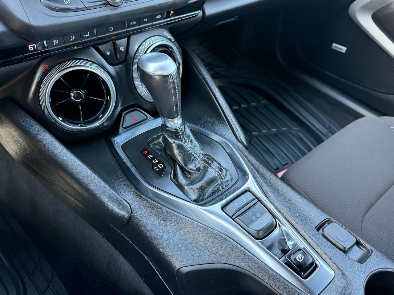 Chevrolet Camaro 2dr Cpe LT1 2021