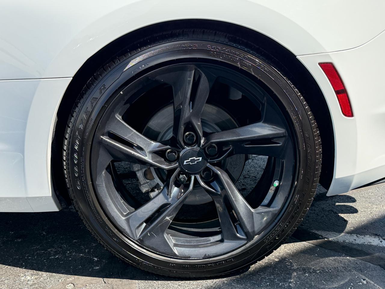 Chevrolet Camaro 2dr Cpe LT1 2021