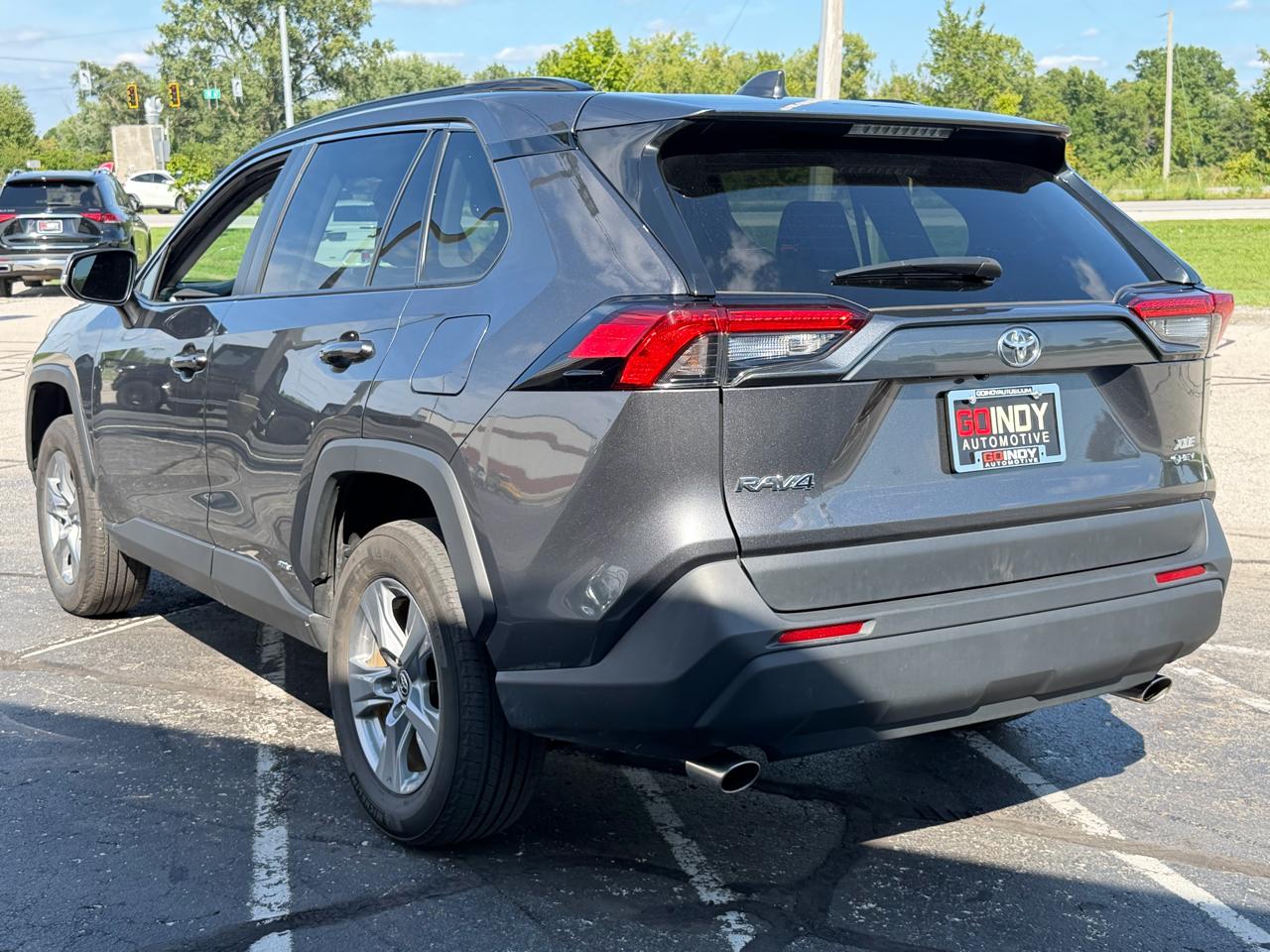 Toyota RAV4 Hybrid XLE AWD (Natl) 2025