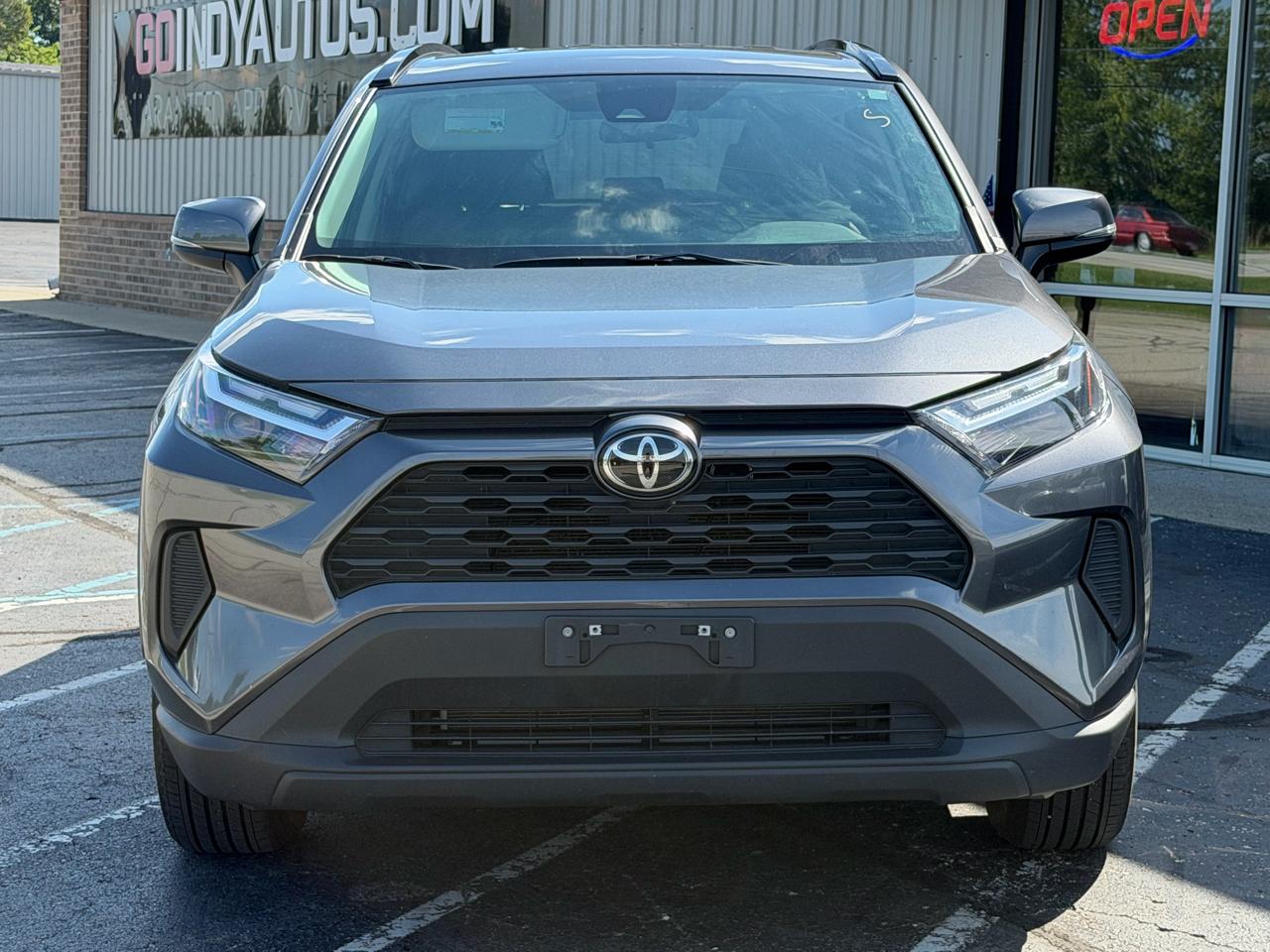 Toyota RAV4 Hybrid XLE AWD (Natl) 2025