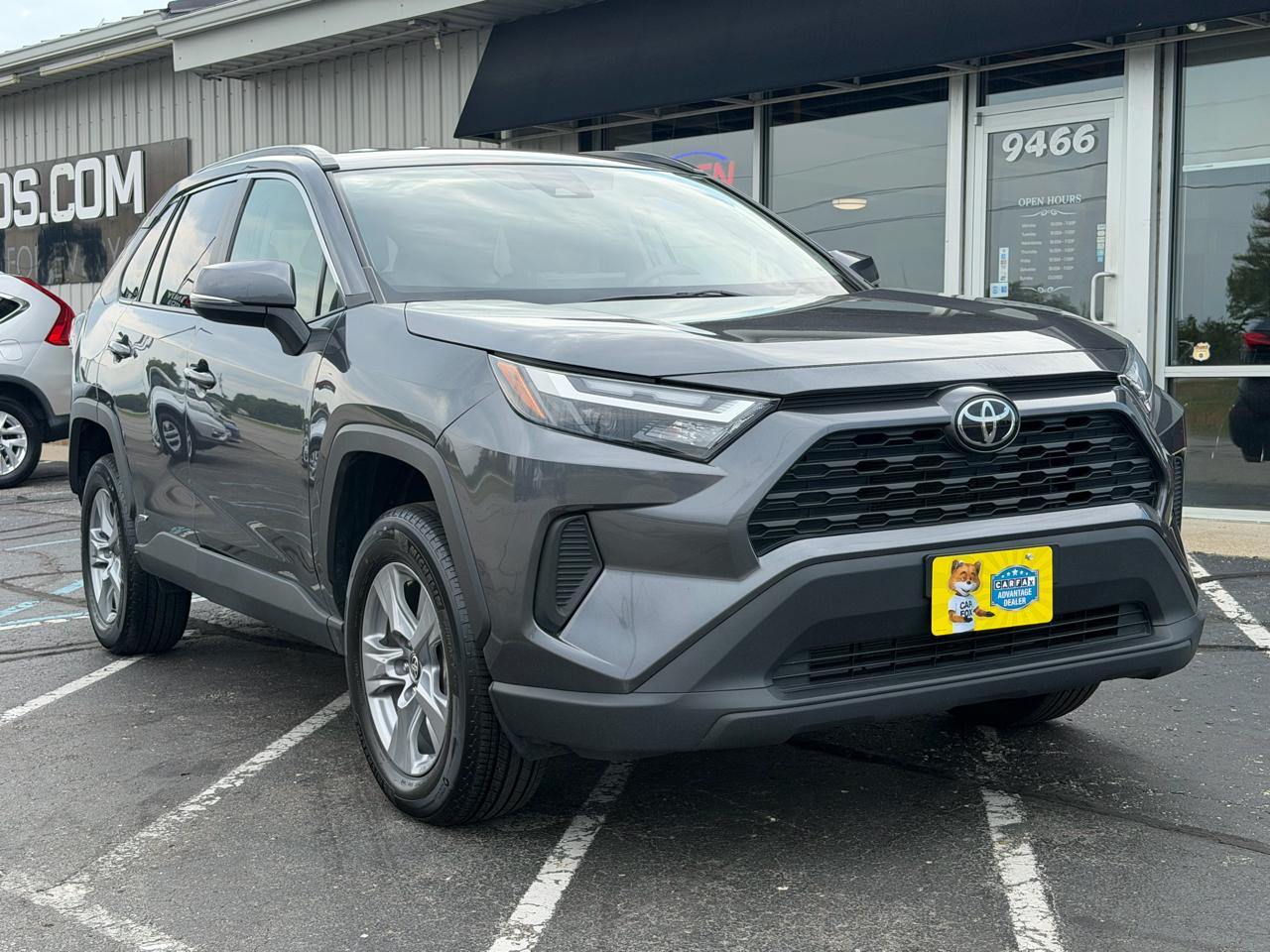 Toyota RAV4 Hybrid XLE AWD (Natl) 2025