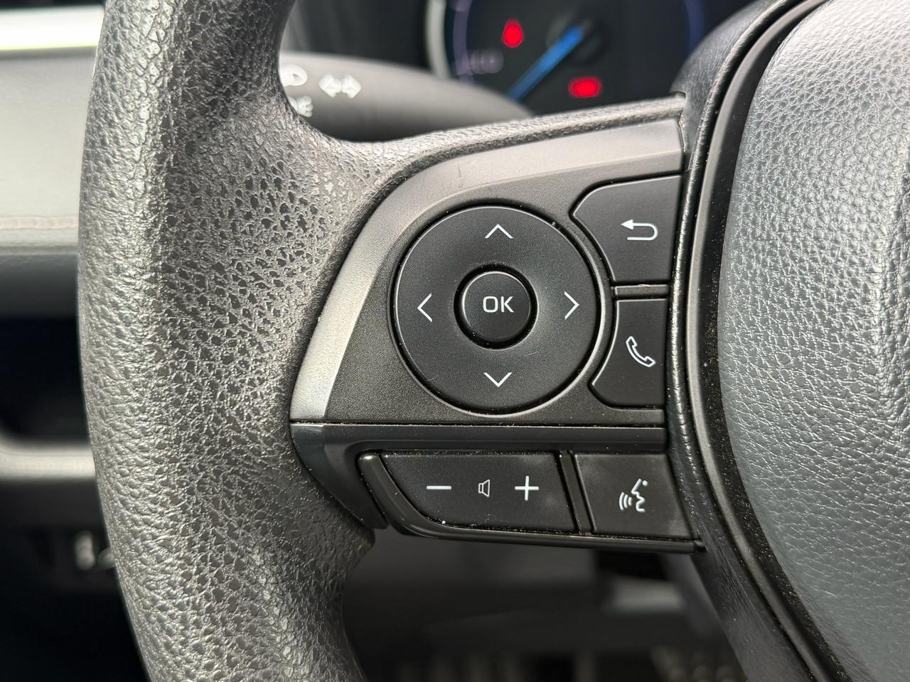 Toyota RAV4 Hybrid XLE AWD (Natl) 2025