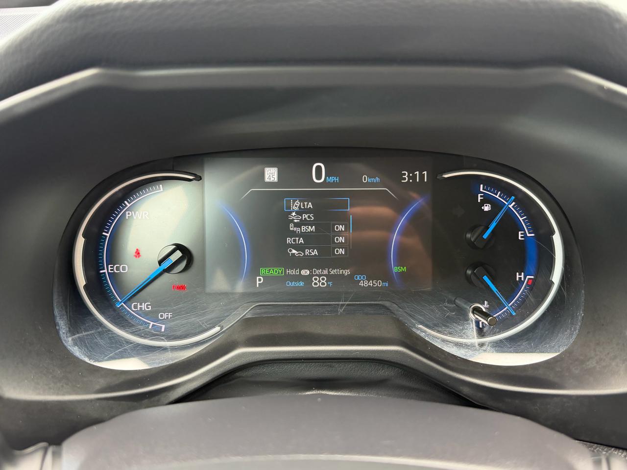 Toyota RAV4 Hybrid XLE AWD (Natl) 2025