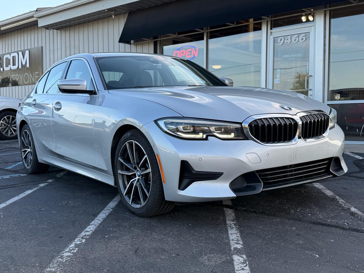 BMW 3 Series 330i Sedan 2019