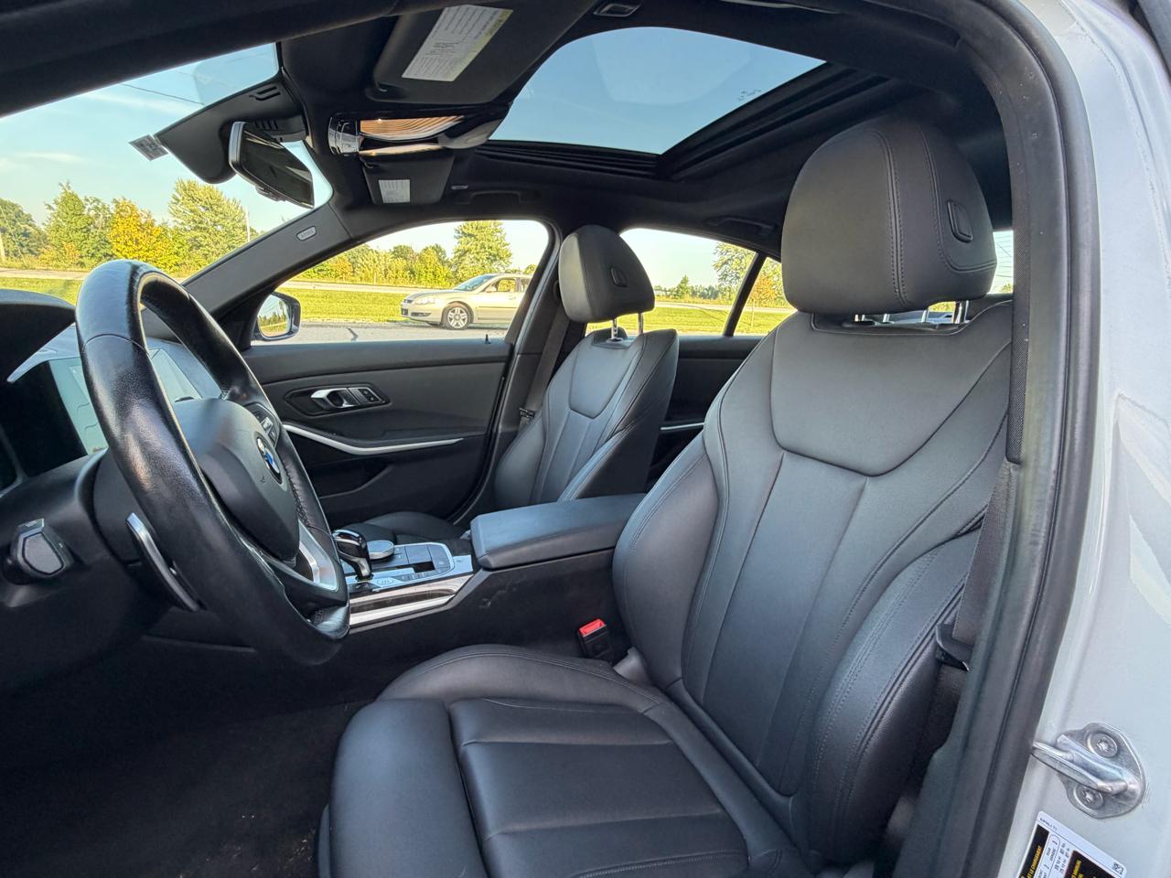 BMW 3 Series 330i Sedan 2019