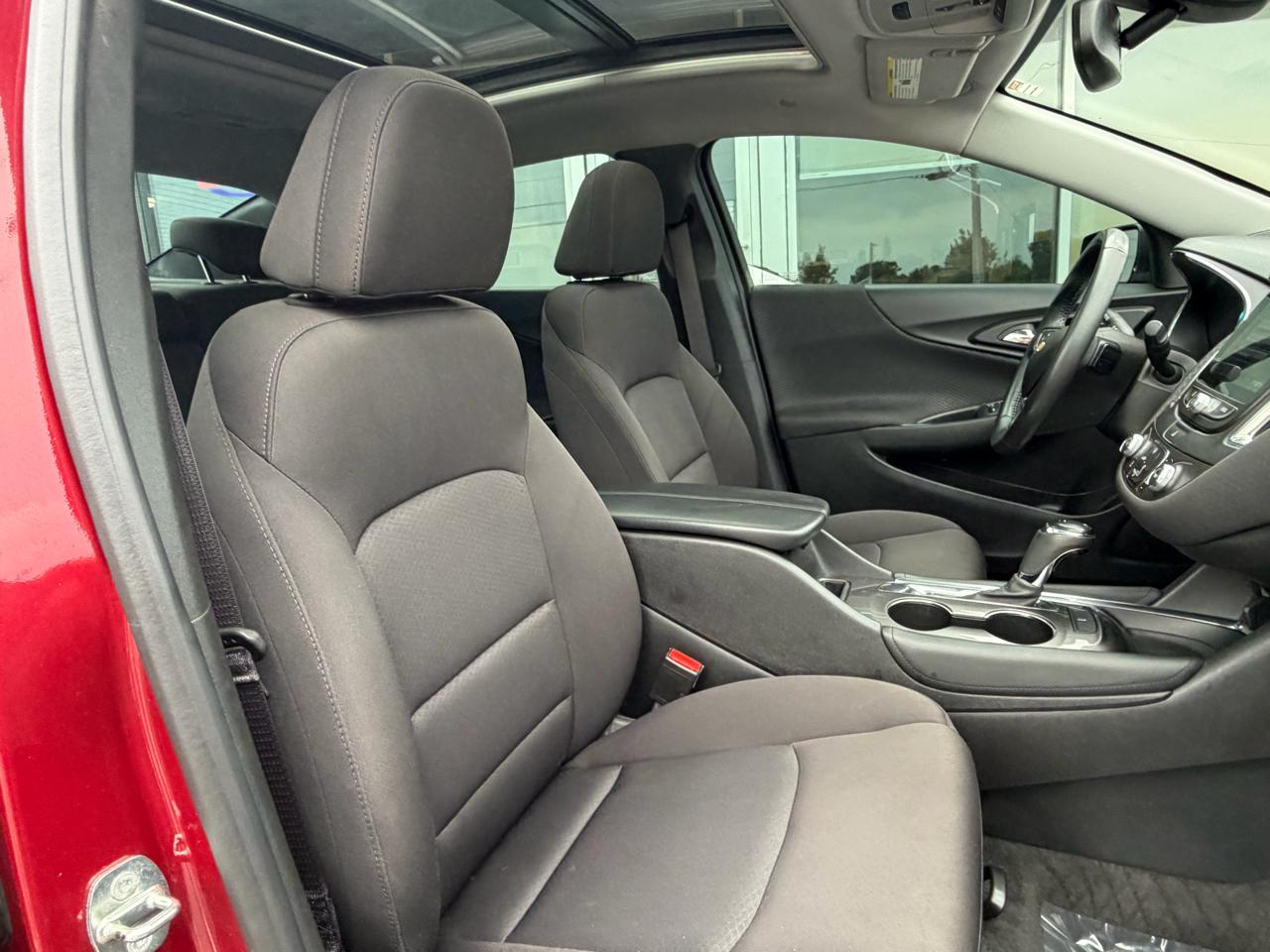 Chevrolet Malibu 4dr Sdn LT w/1LT 2018