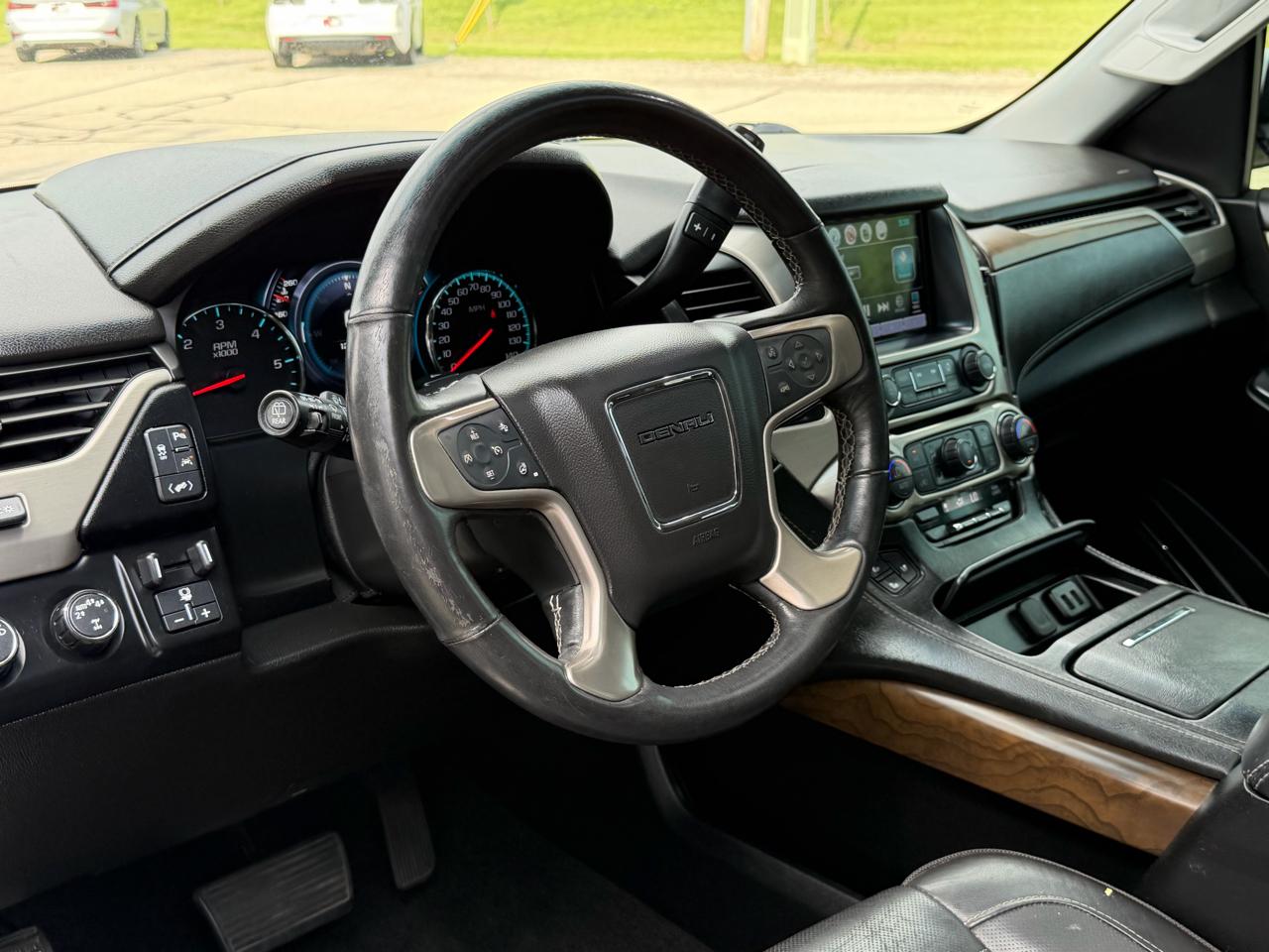 GMC Yukon 4WD 4dr Denali 2018