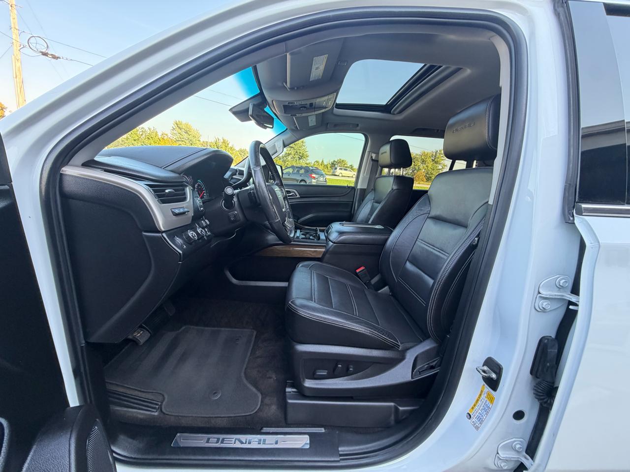 GMC Yukon 4WD 4dr Denali 2018