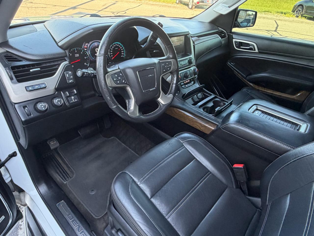 GMC Yukon 4WD 4dr Denali 2018